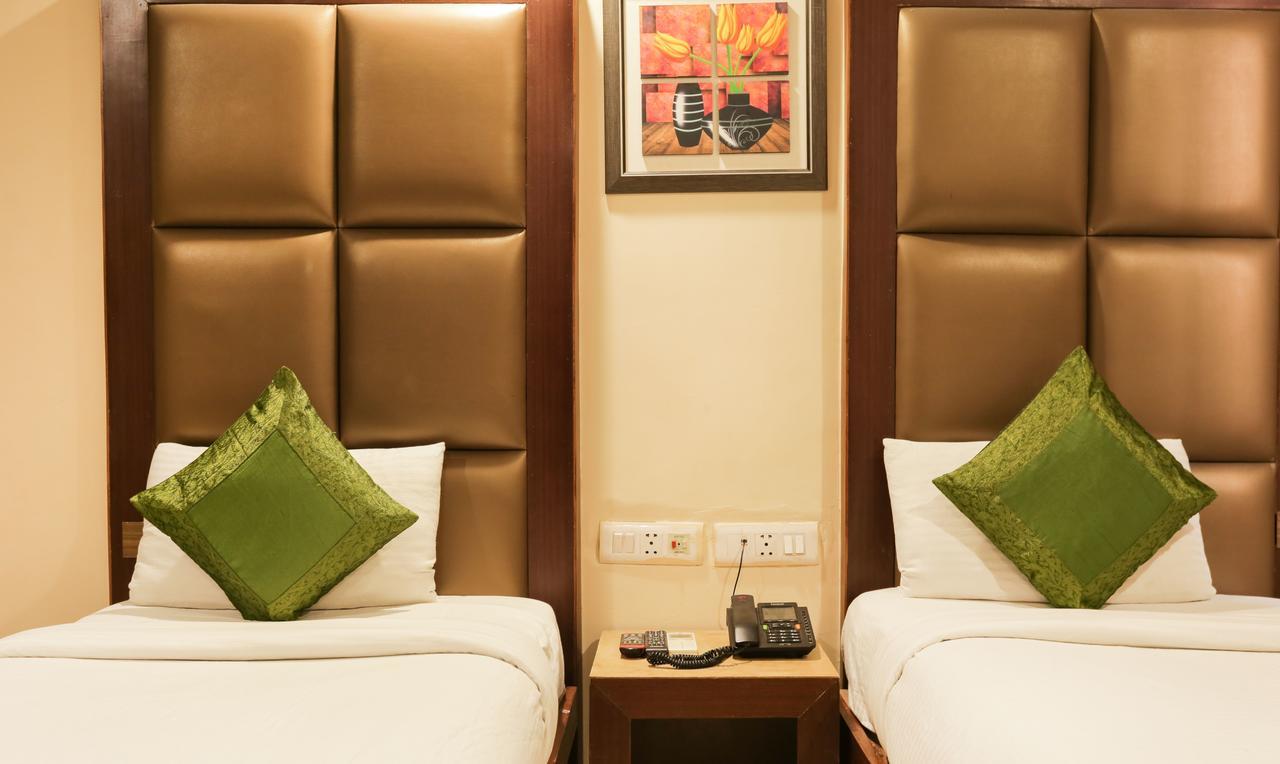 Balsons International Hotell New Delhi Eksteriør bilde